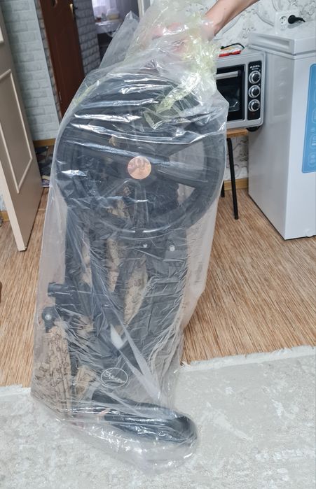 Продам коляску новую