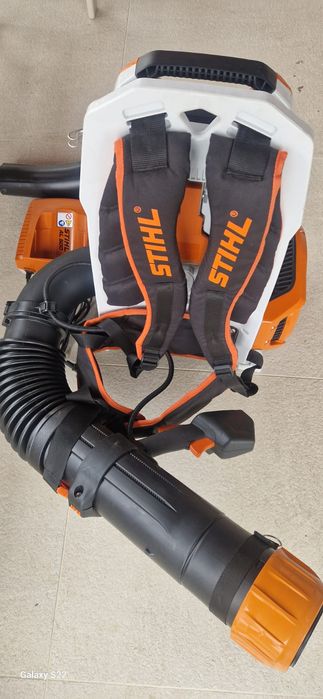 Stihl suflantă pe acumulator