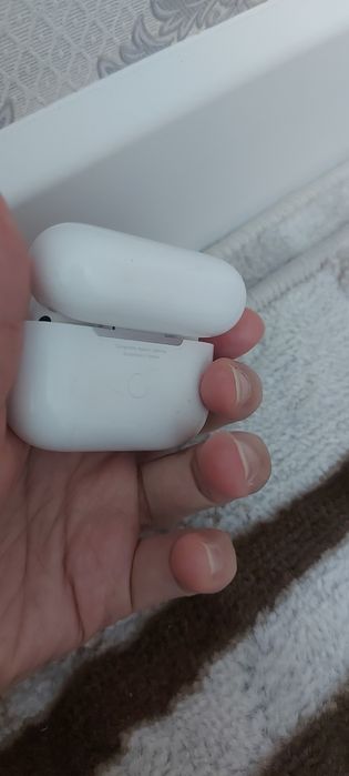 Наушник эйрподс 4000теңге