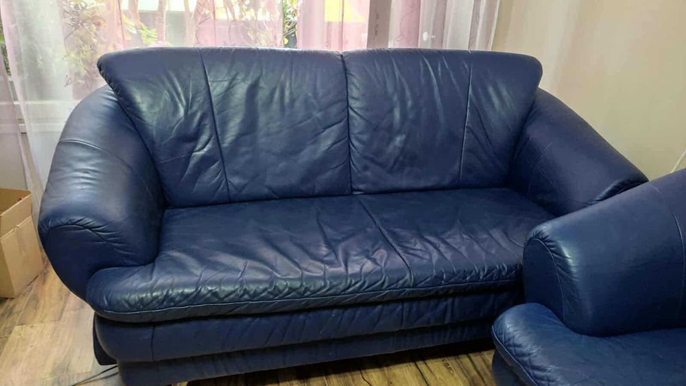 2 дивана от естествена кожа без никакви забележки