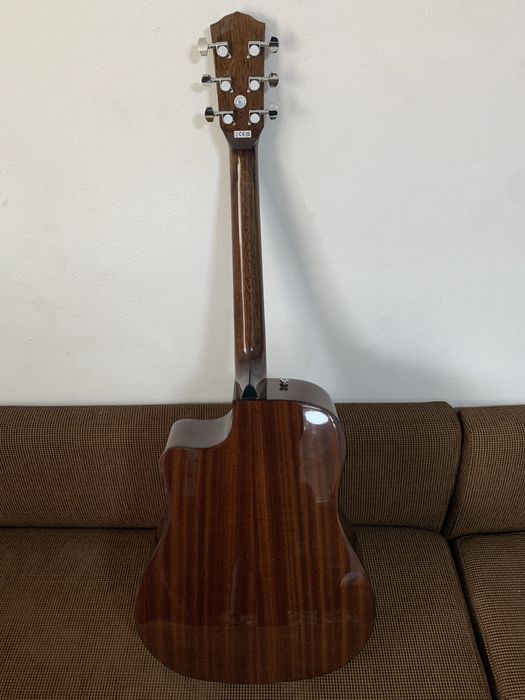 Chitară Fender electro-acustică