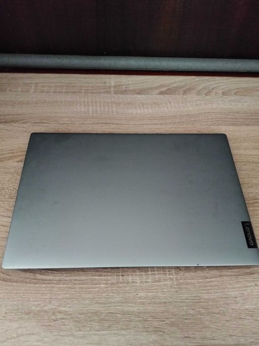 Ноутбук Lenovo сатылады