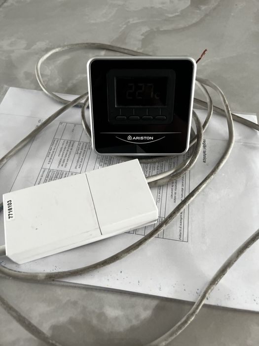 Termostat inteligent fără fir (wireless) Ariston