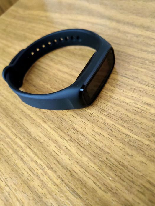 Фитнес-браслет "Oppo Band"