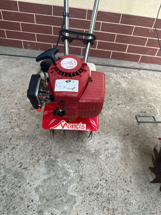 Motosapă flori si randuri