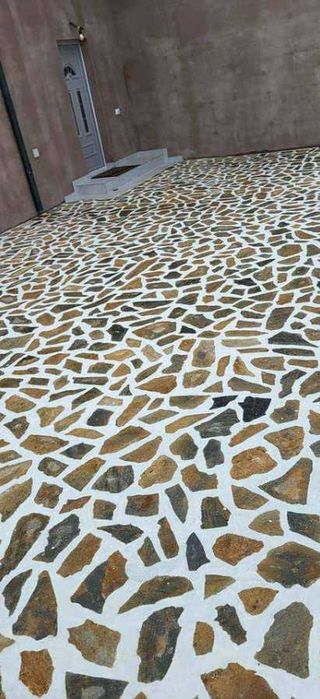 Piatra Decorativă de Munte pentru Amenajări Rustice și Elegante