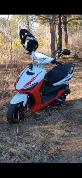 Скутер beetle bolt