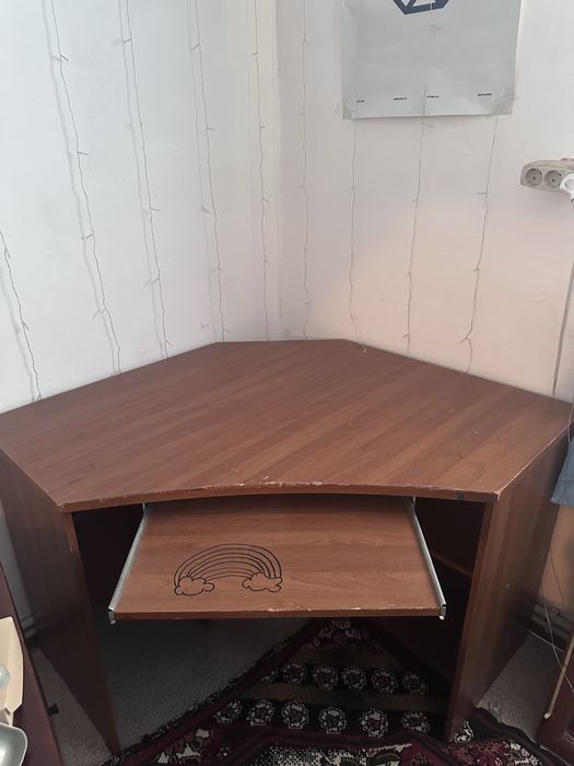 компьютерный стол