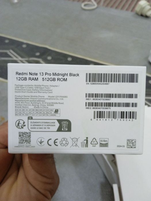 Продам телефон Redmi Note 13 Pro black 12GB RAM 512 ROM.