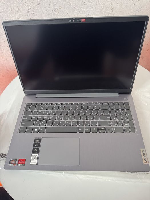 Ноутбук Lenovo IdeaPad 3 15ABA7 (82RN00BGRK)