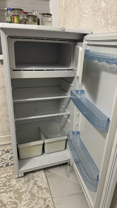 Продам холодильник б/у