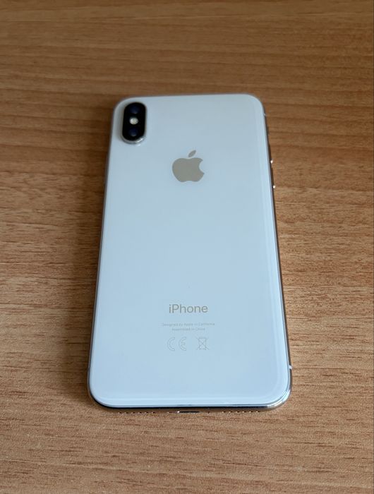 iPhone X б/у в хорошем состоянии