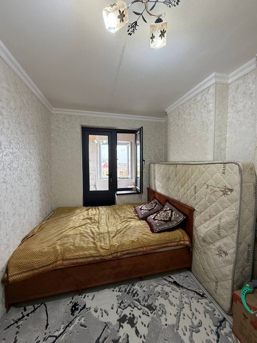 Вагзалда 2 хона 3 хона килинган 7 этажда квартира сотилади