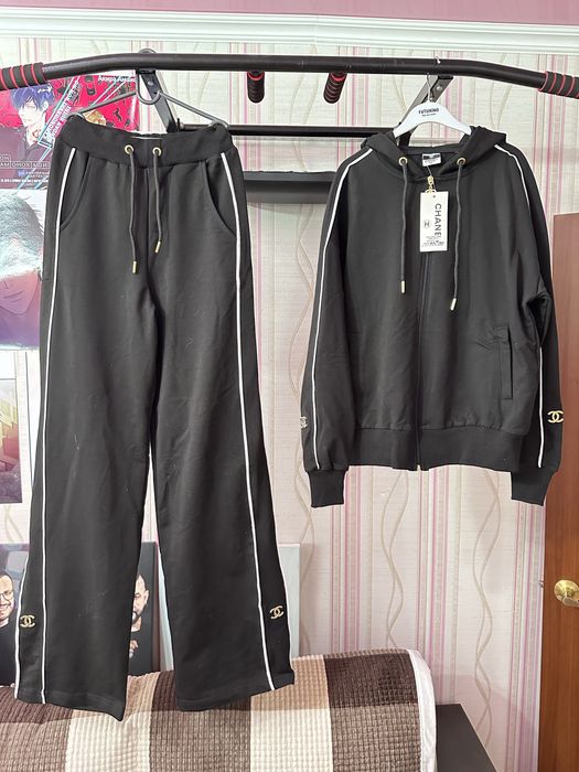 Спортивные костюмы,кофты, джинсовка