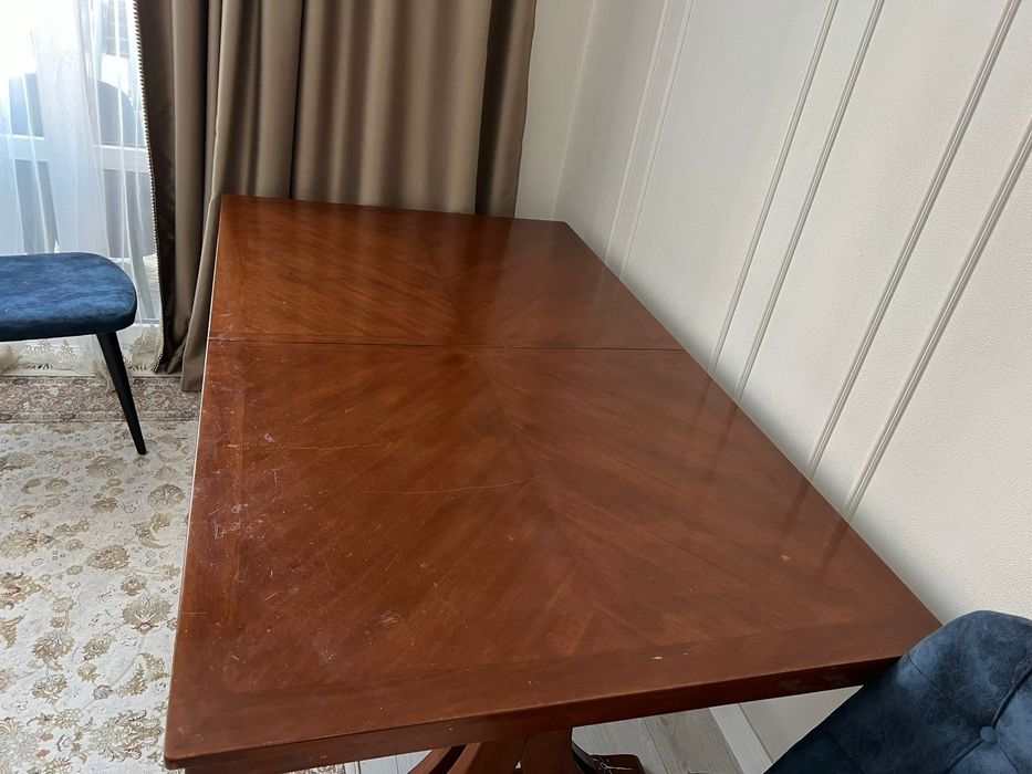 Продаю стол 3м длинная