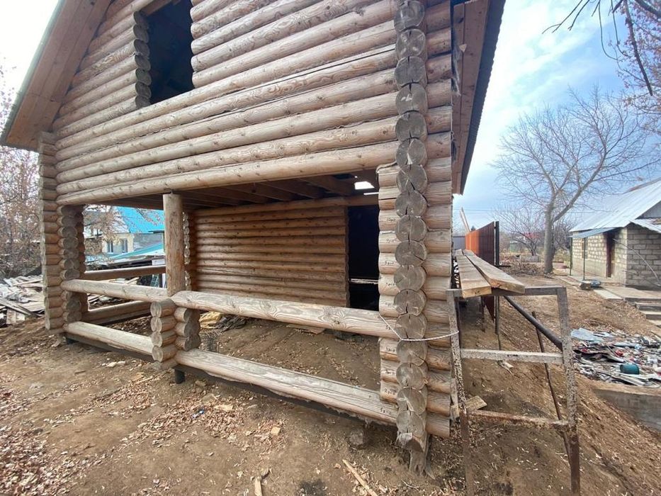 Дом из сруба на сваях 90 кв