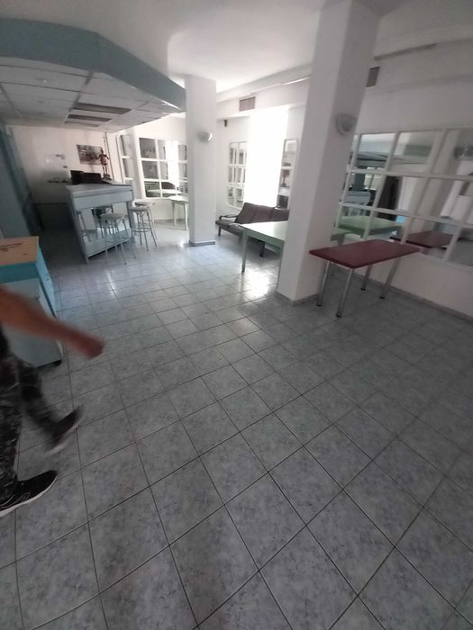 Дава се под наем Офис в Бургас, Център - 90 кв.м за 204 € - Снимка #1