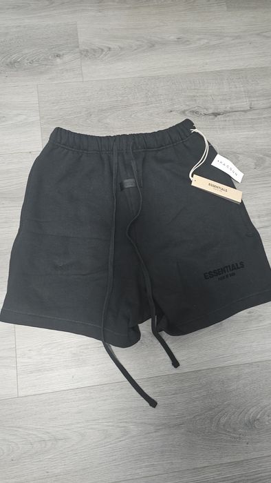 Pantaloni essentials