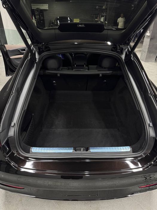EQS 450 4matik. AMG