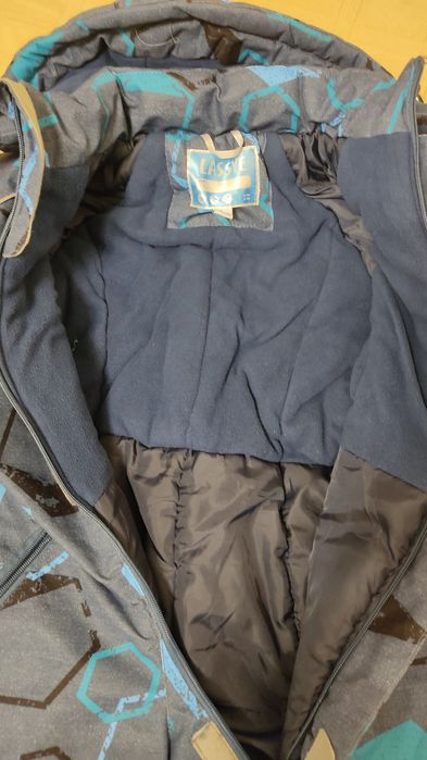 Продам зимний комбенизон Lassie