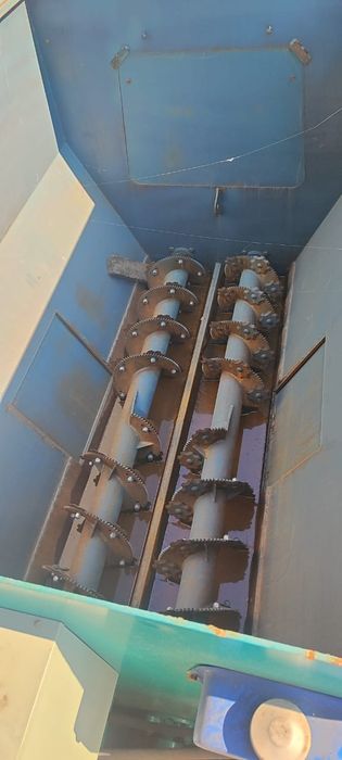 Продается кормосмеситель