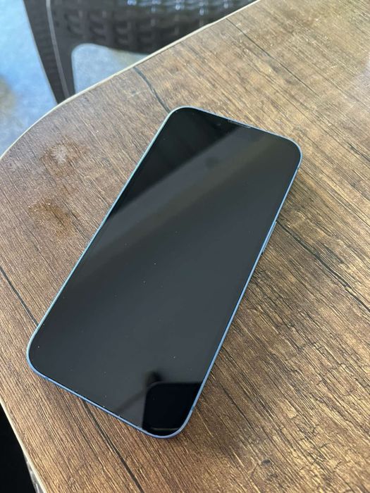 IPhone 13 син цвят