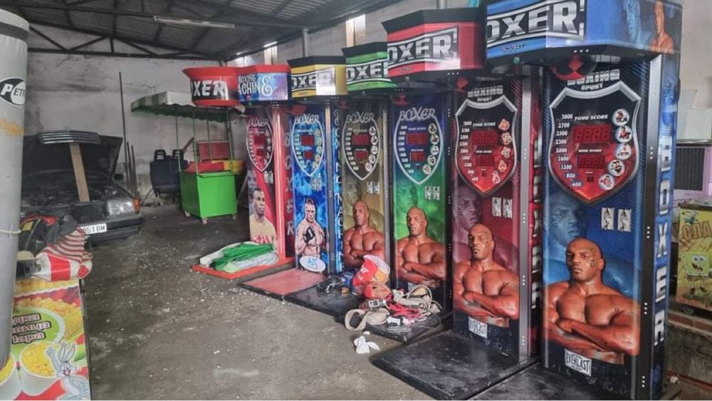 Боксови круши, използвани, работещи, прилично състояние