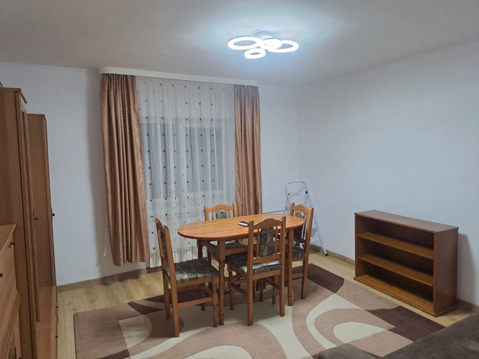 Inchiriez garsoniera confort 1 sporit,langa catedrala