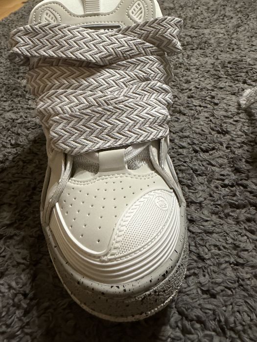 Продам кроссовки Lanvin