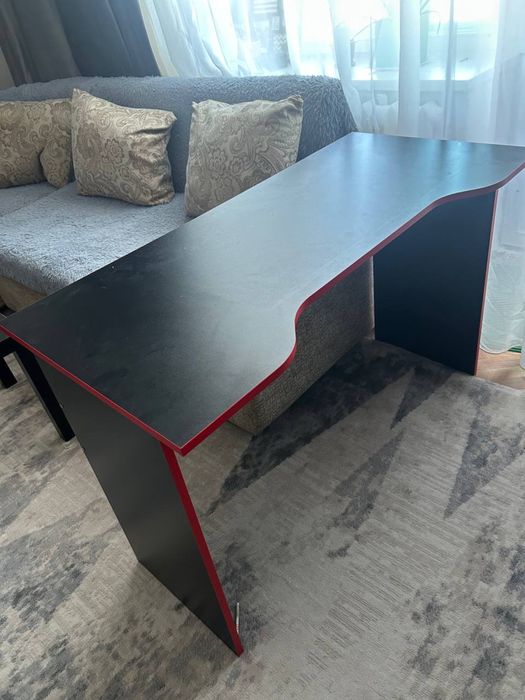 Стол компьютерный