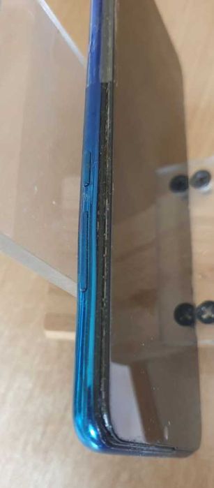 смартфон HUAWEI p20 Lite 2019г, 3/32