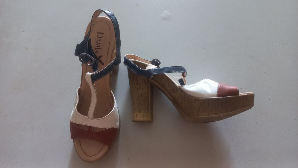 Женская обувь босоножки