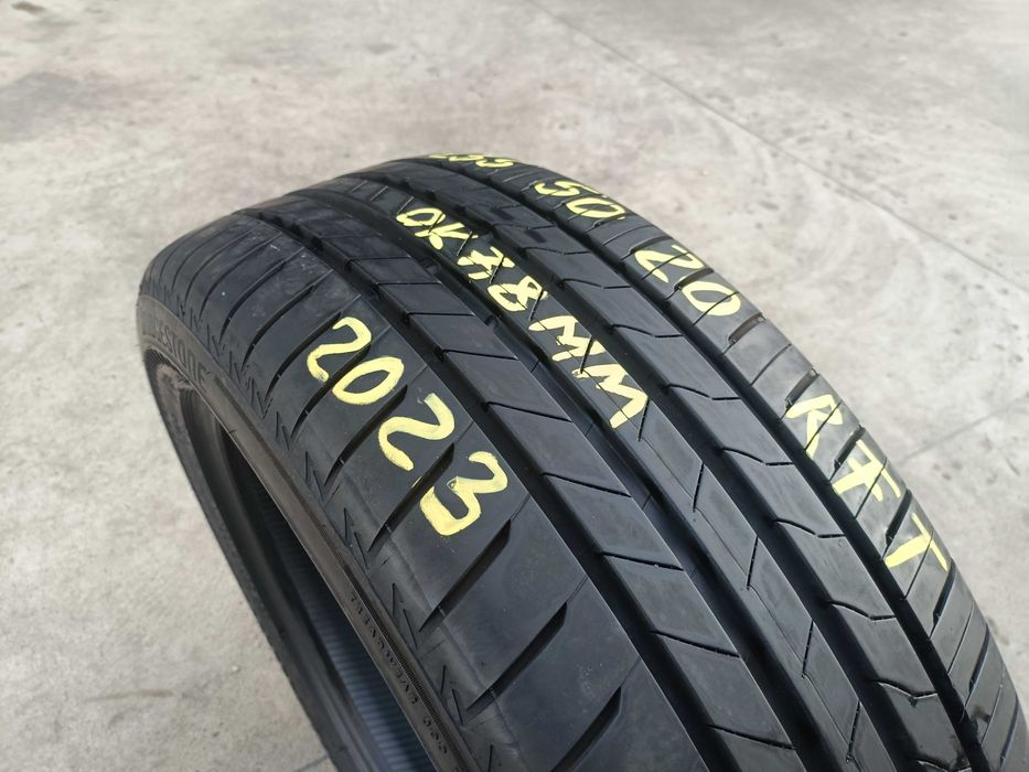 O anvelopa vara 235 50 20 Bridgestone Alenza 001 cu 7,8 mm dot 2023