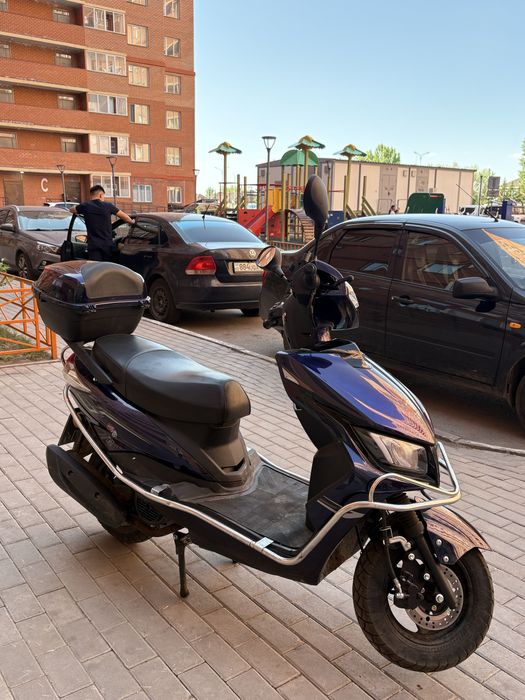 Срочно продам новый мопед М8
