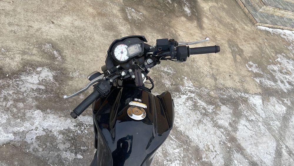 Yamaha YS125 an 2019  ( honda cbr, yamaha yzf, ktm )