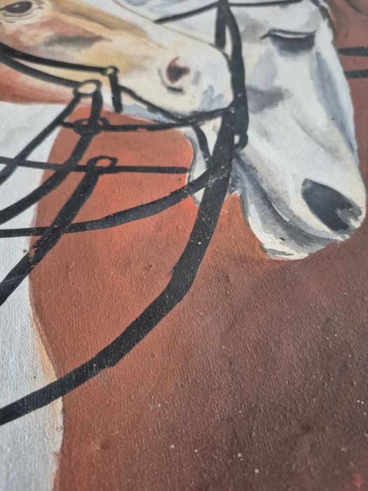 Стара маслена картина „Коне“ – автентично платно (61x42 см)
​Описание: