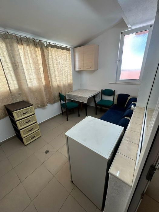 Дава се под наем Едностаен апартамент в Варна, Левски - 25 кв.м за 357 € - Снимка #2