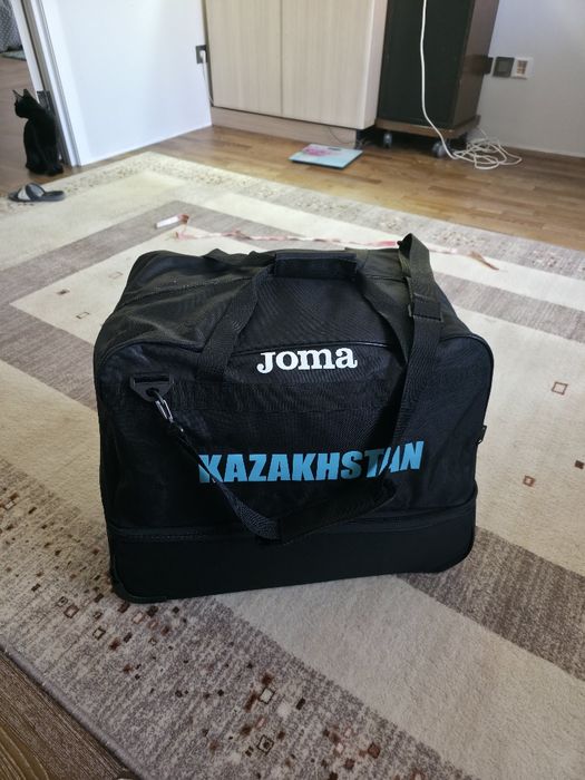 Продам сумку сборной казахстана
