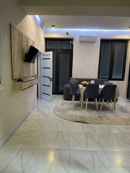 ул.Бабура, НОВОСТРОЙКА 2/2/6  56 м²