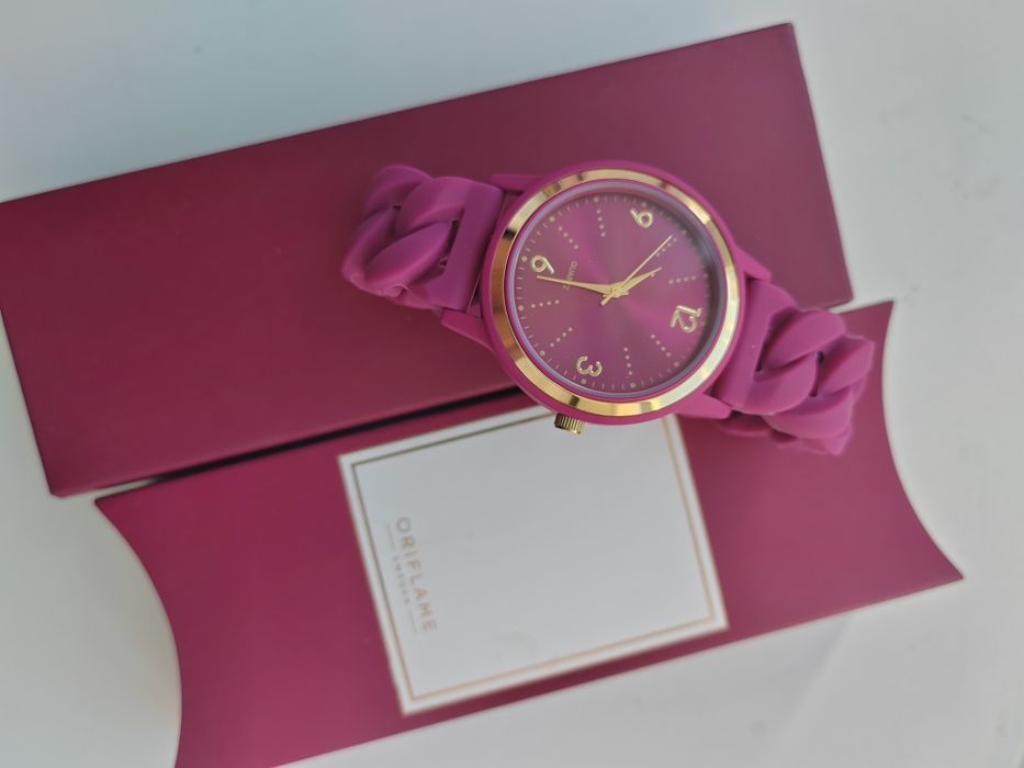 Продам новые часы