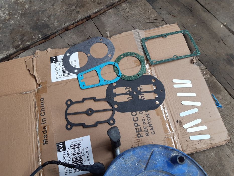 Set garnituri compresor ECR350,cap pompant,segmenti,lamele ,motor 4kw