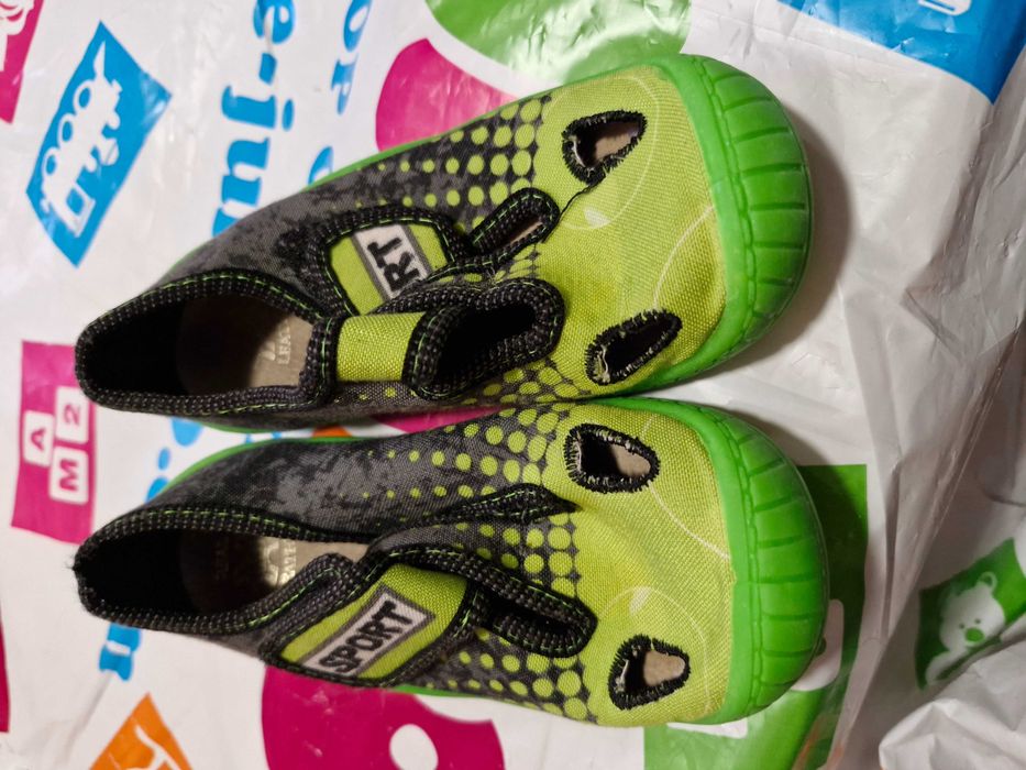 Детски обувки ..