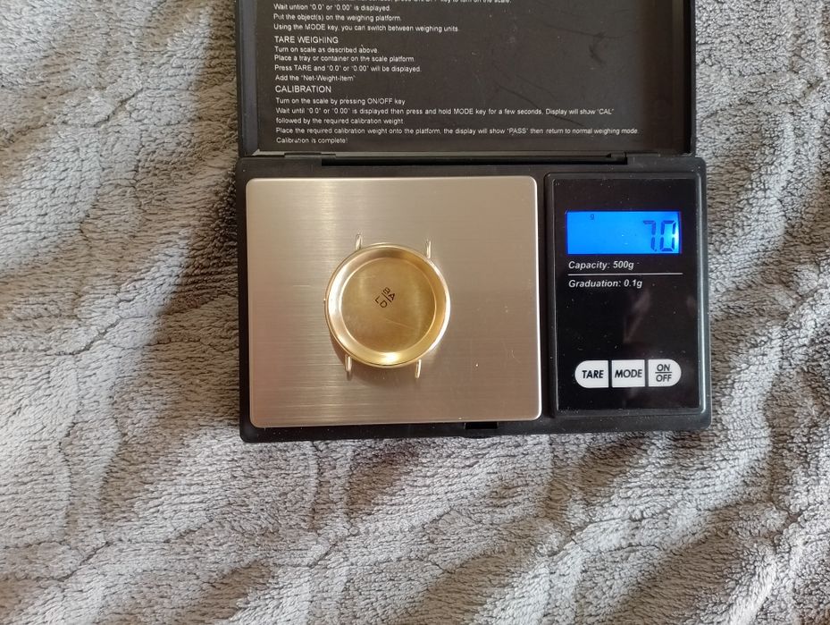 Vind ceas geneve.  carcasa aur 14 k  în stare impecabilă  functioneaza