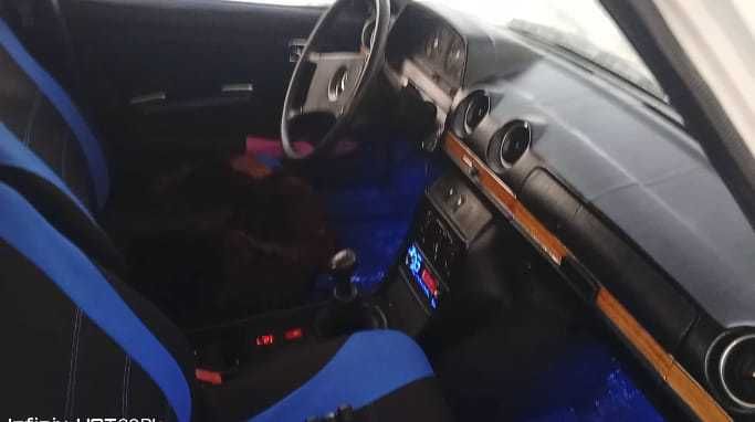 Daimler-Benz 200D W123   4мккп