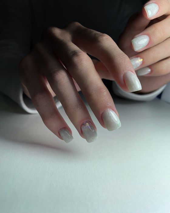 Маникюр, педикюр, укрепление ногтей, наращивание ногтей .