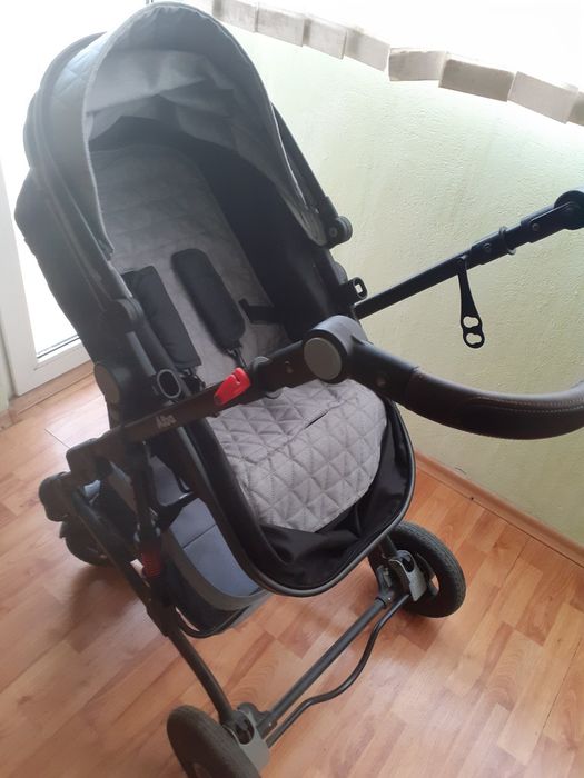 Бебешка количка Lorelli