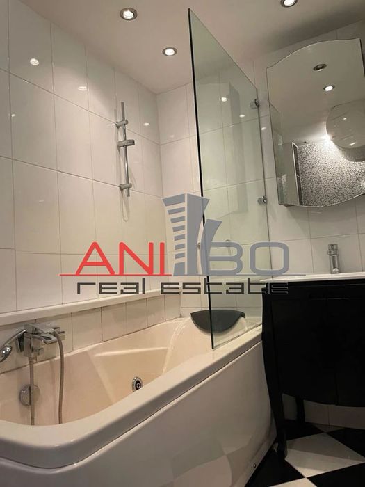 Продава се Многостаен апартамент в Варна, Спортна зала - 136 кв.м за 2353 €/кв.м - Снимка #5