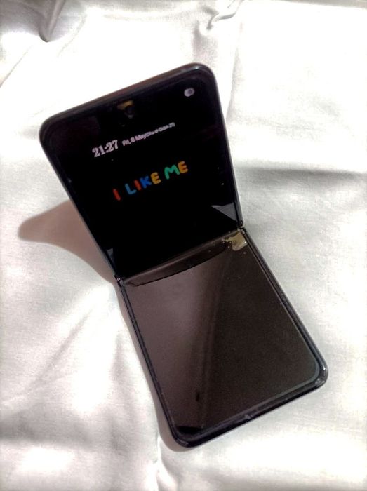 Samsung Galaxy Z flip 3