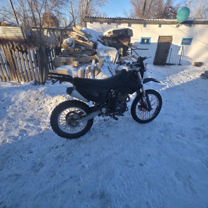 Продам мотоцикл эндуро Ular m7 250cc