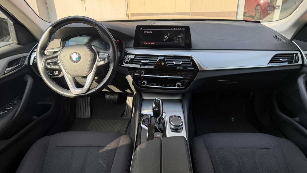 BMW Seria 5 2020 — imagine 5